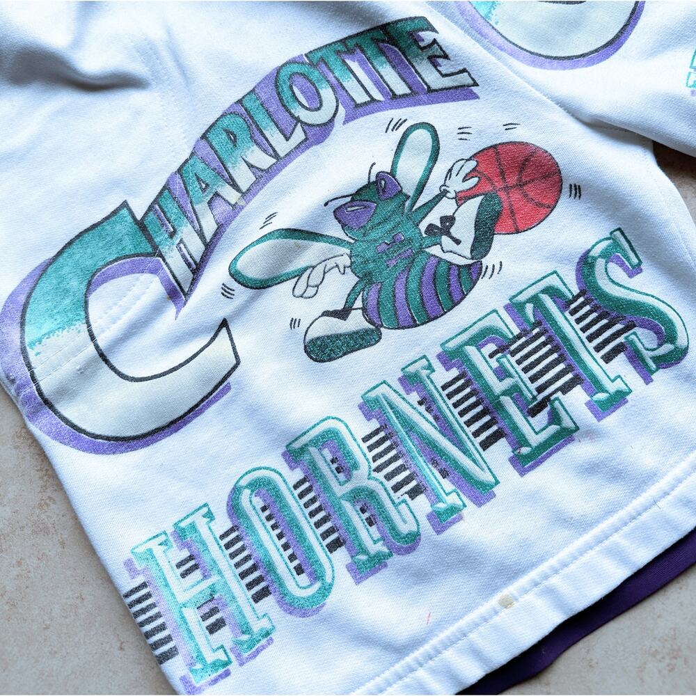 Charlotte Hornets 90s Bootleg shorts L pants white NBA basketball vtg